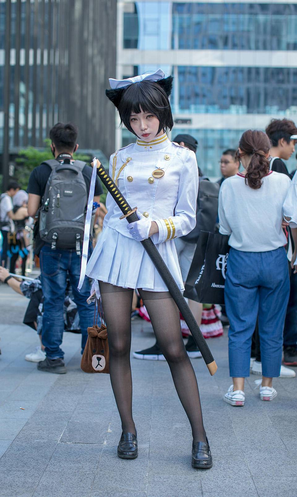 街拍潮人的二次元穿搭,樱桃洋装可爱萝莉风,百褶裙混搭可盐可甜