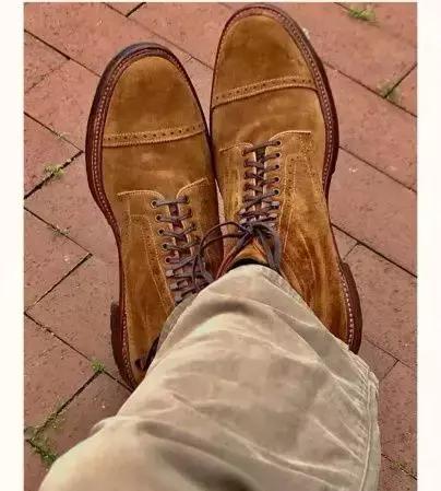 买一双合适的鞋真难,七千多元一双的鞋