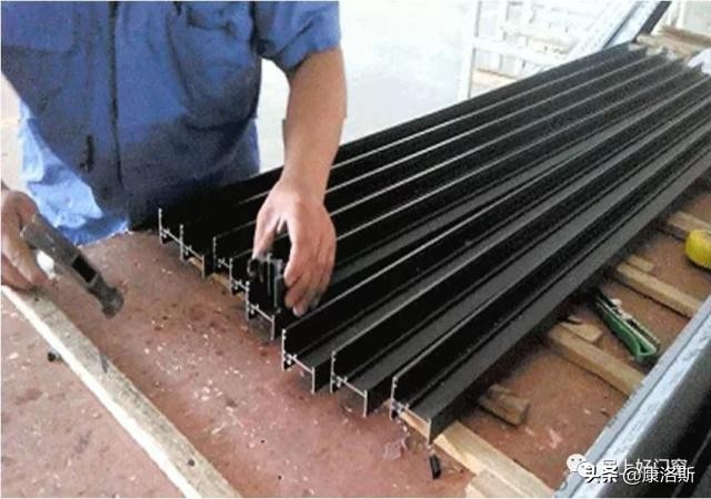 铝合金门窗制作自学教程大全,铝合金门窗幕墙施工流程