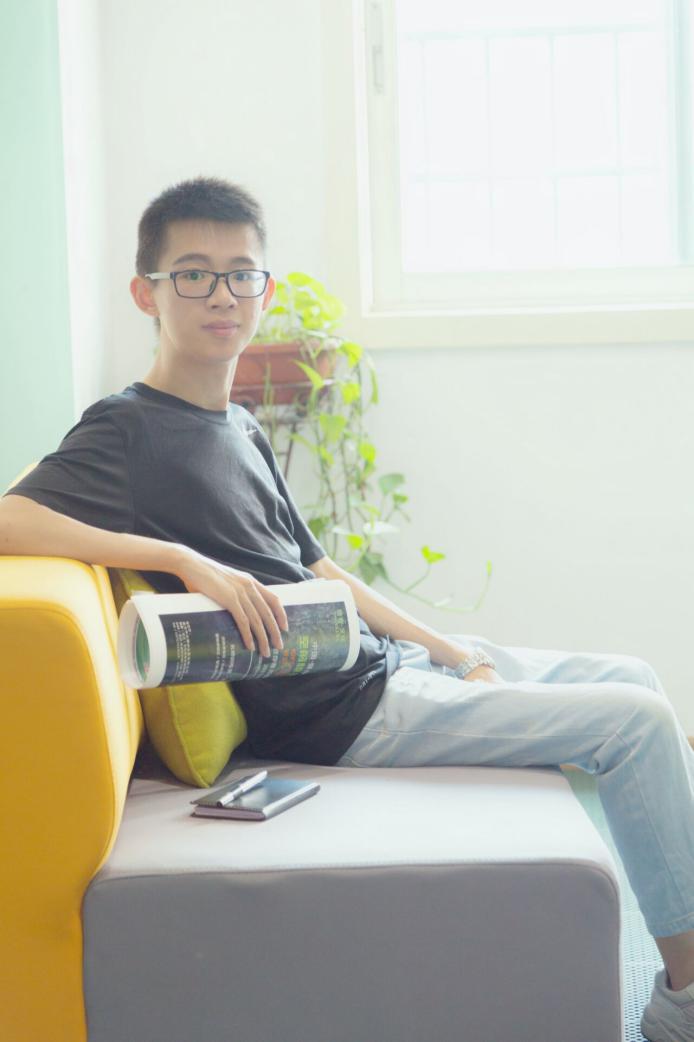 马云点赞！河南98年农村娃：高中挣百万，19岁公司估值2个亿！