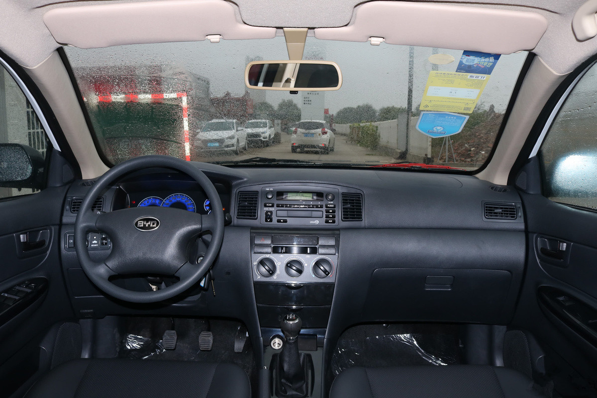 4万多元比亚迪F3手动经典版,4万元的比亚迪f3