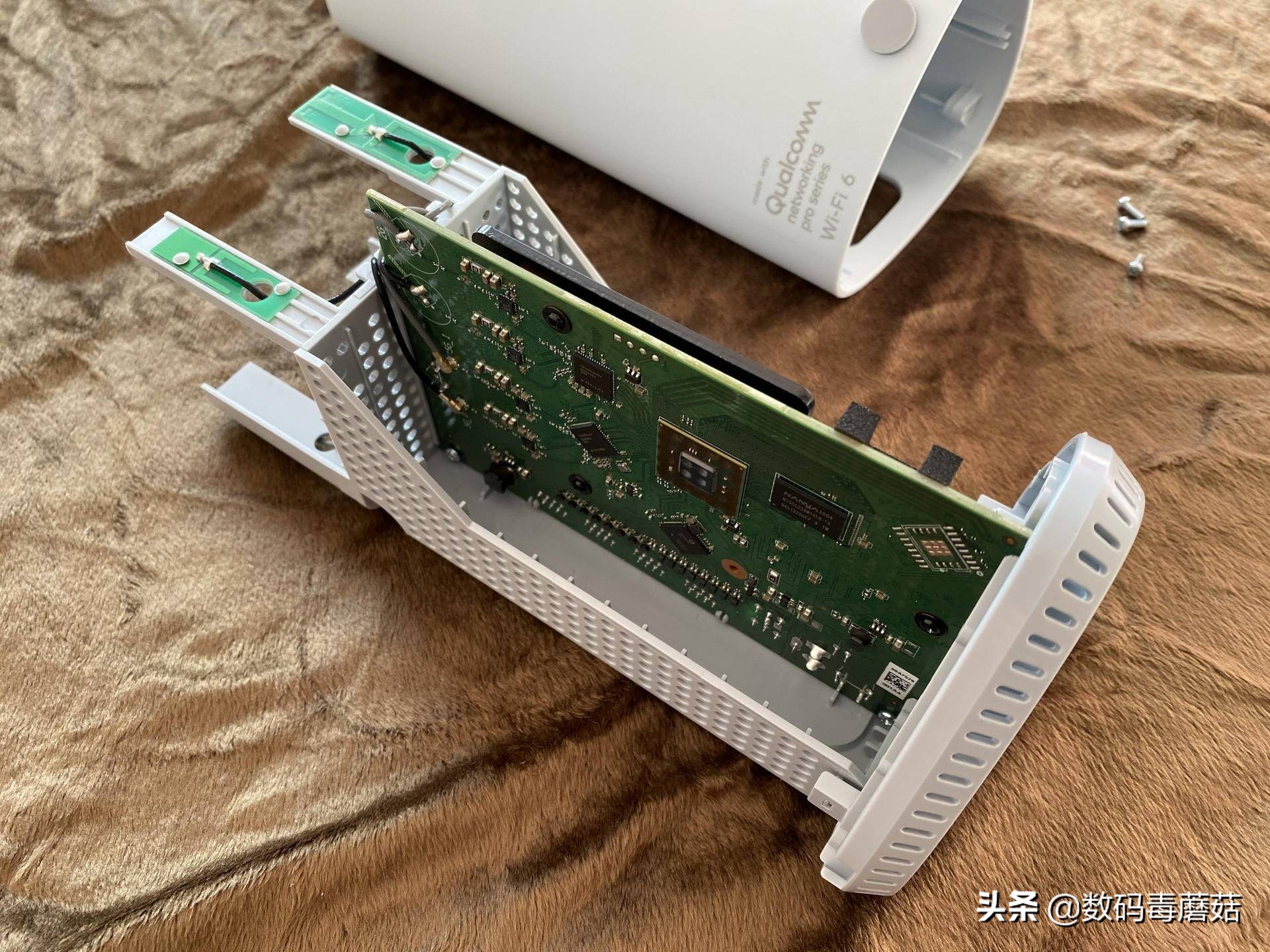 京东云无线宝坐享其成版,能赚钱的路由京东云无线宝ax6600