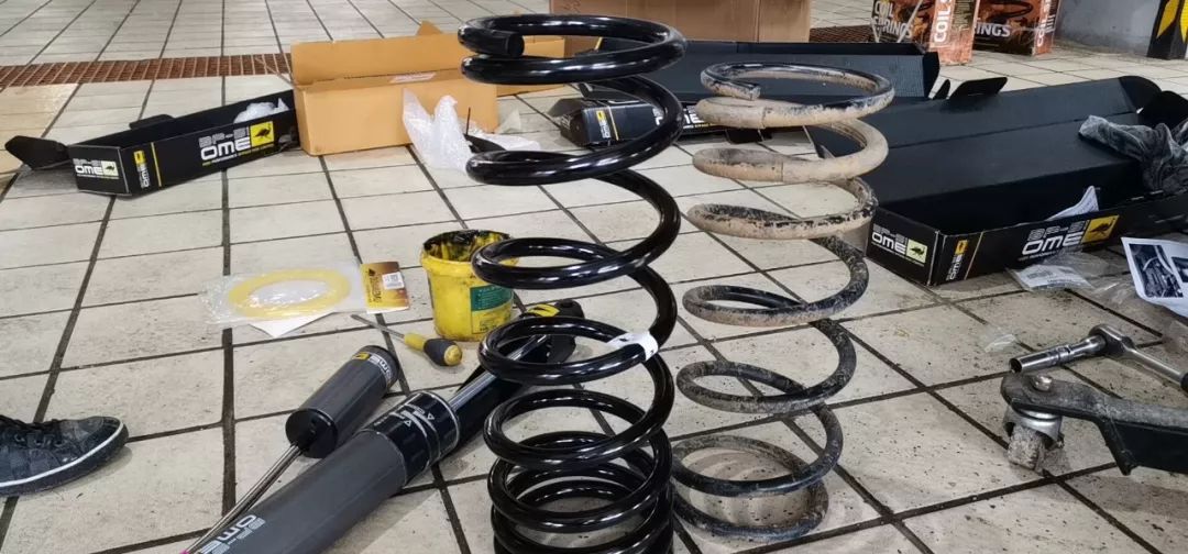 途乐y61三门短轴版多少钱,尼桑途乐Y60短轴