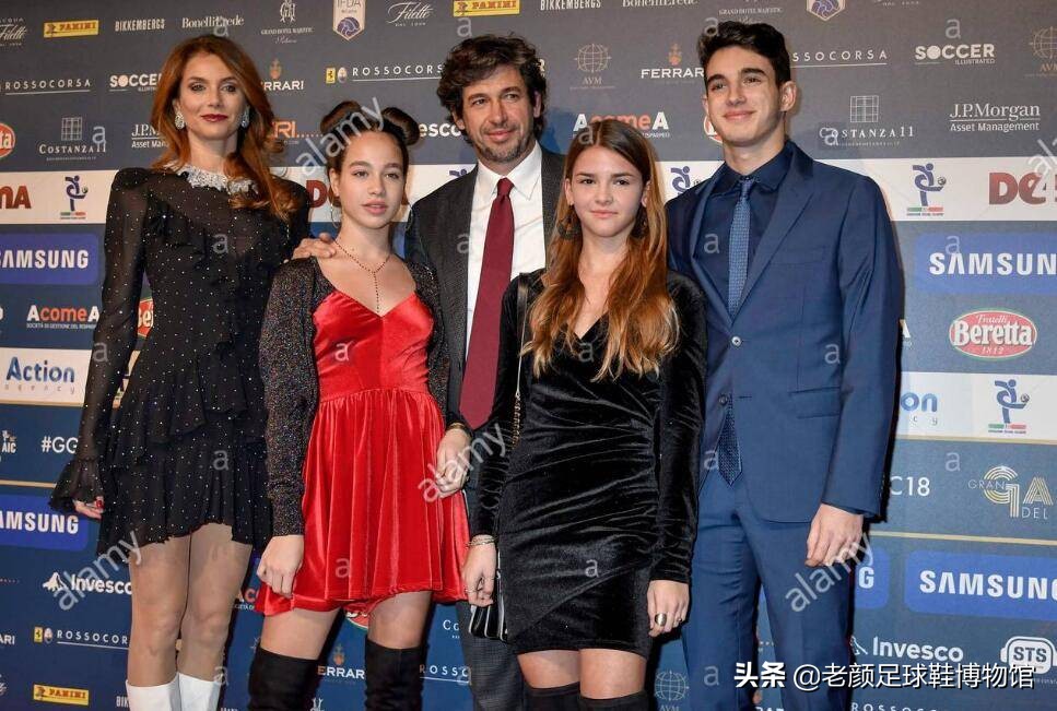 安切洛蒂ac米兰阵容5个10号,米兰最亏十大引援