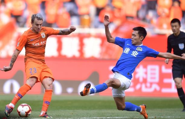 鲁能6-0进决赛再遭争议判罚,鲁能惨败最后时刻到底有多绝望