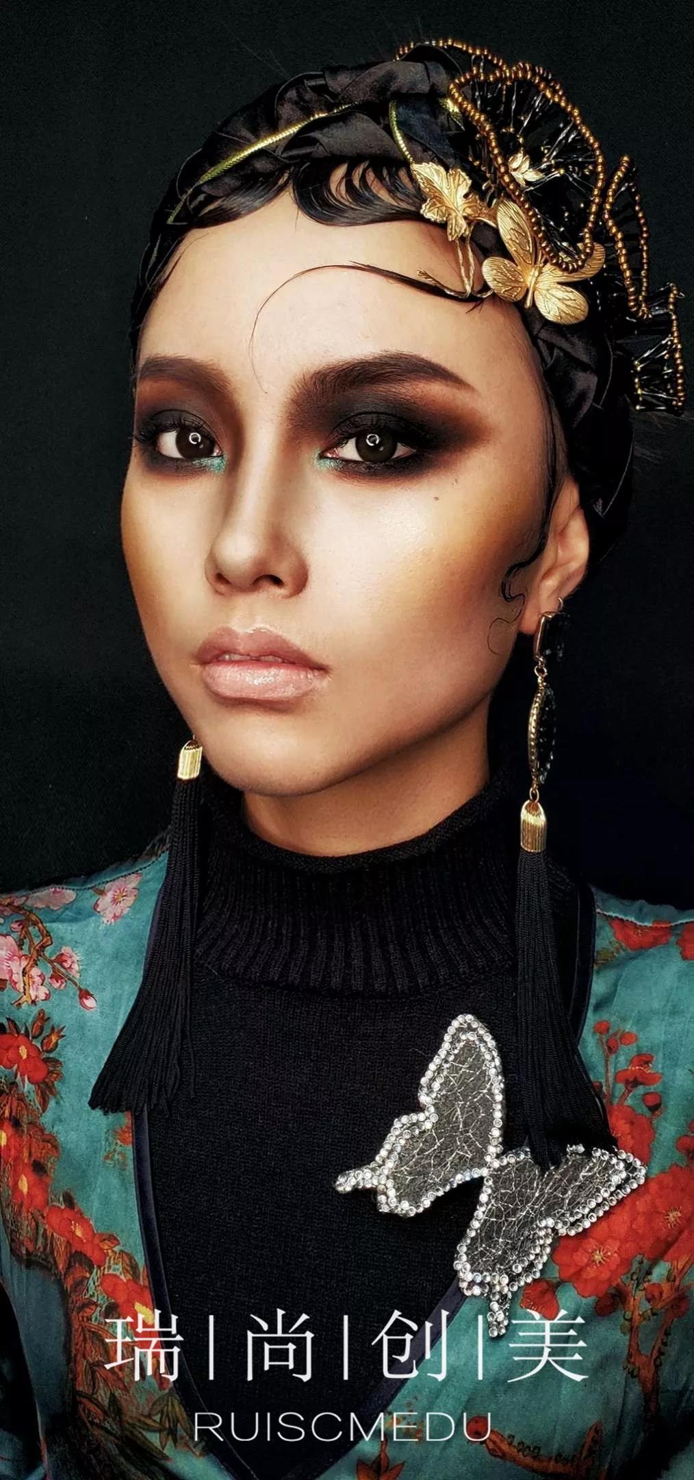 淡烟熏妆画法,古典小烟熏舞台妆妆容教程