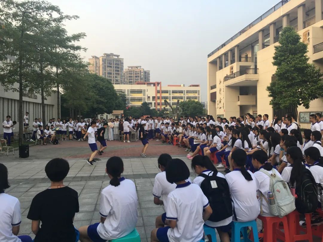 笔韵墨香放异彩，丰富舞台漫云中——广州市白云中学欢迎您