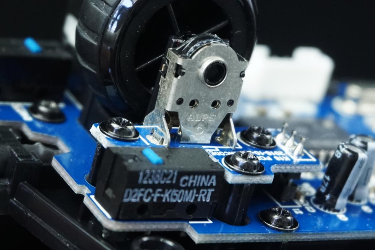 冰豹大手鼠标推荐,适合小手的游戏鼠标多键位