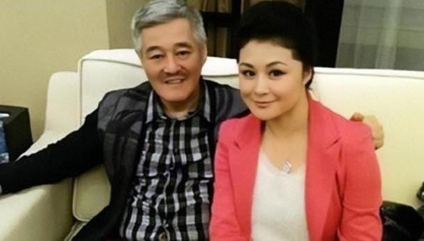 赵本山憔悴的视频,63岁赵本山现身暴瘦脱相