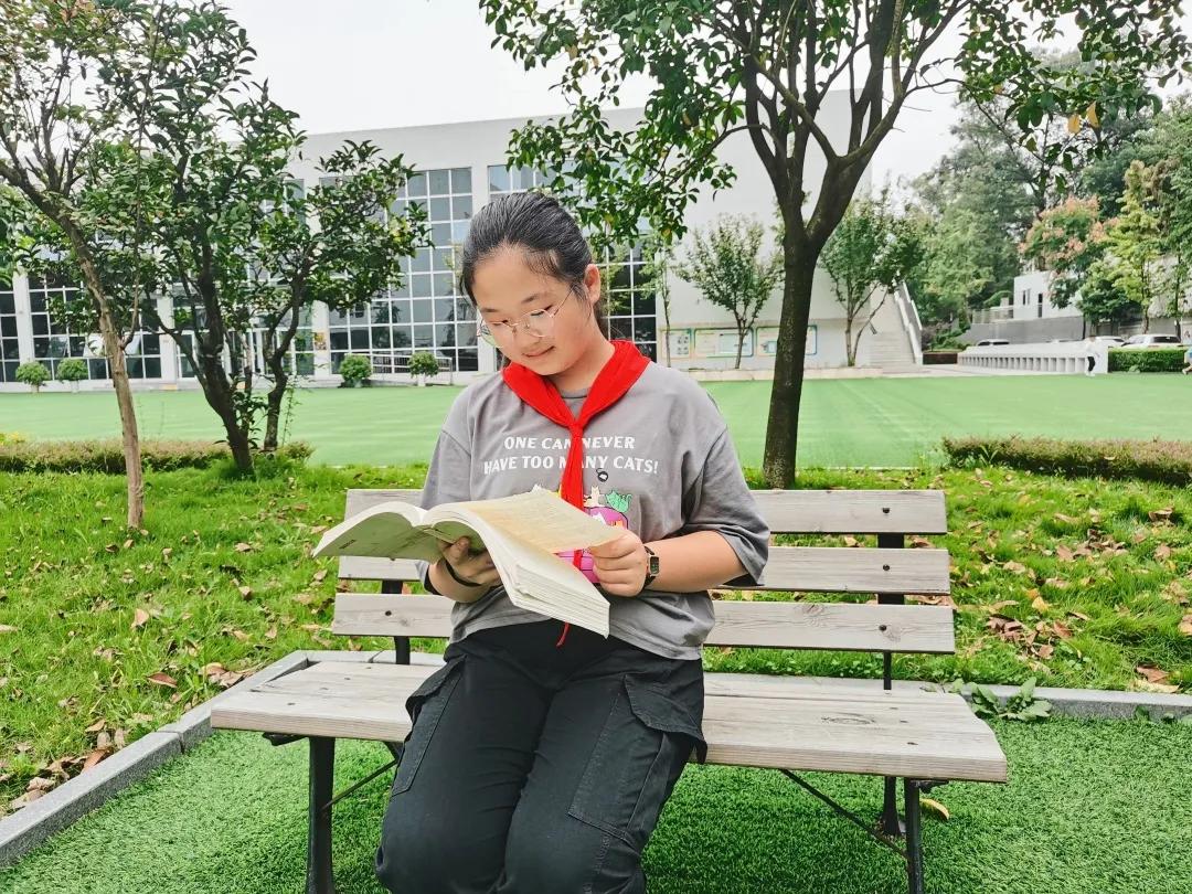 队旗飘扬星光熠彩——成都市双流区西航港小学少先队集体风采