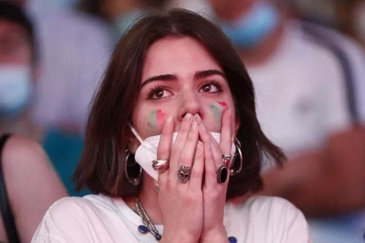 欧洲杯英格兰女球迷高清写真,欧洲杯球迷写真