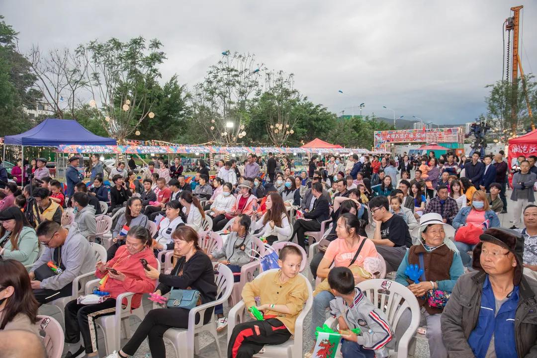 大理万达广场开幕,大理足球比赛直播