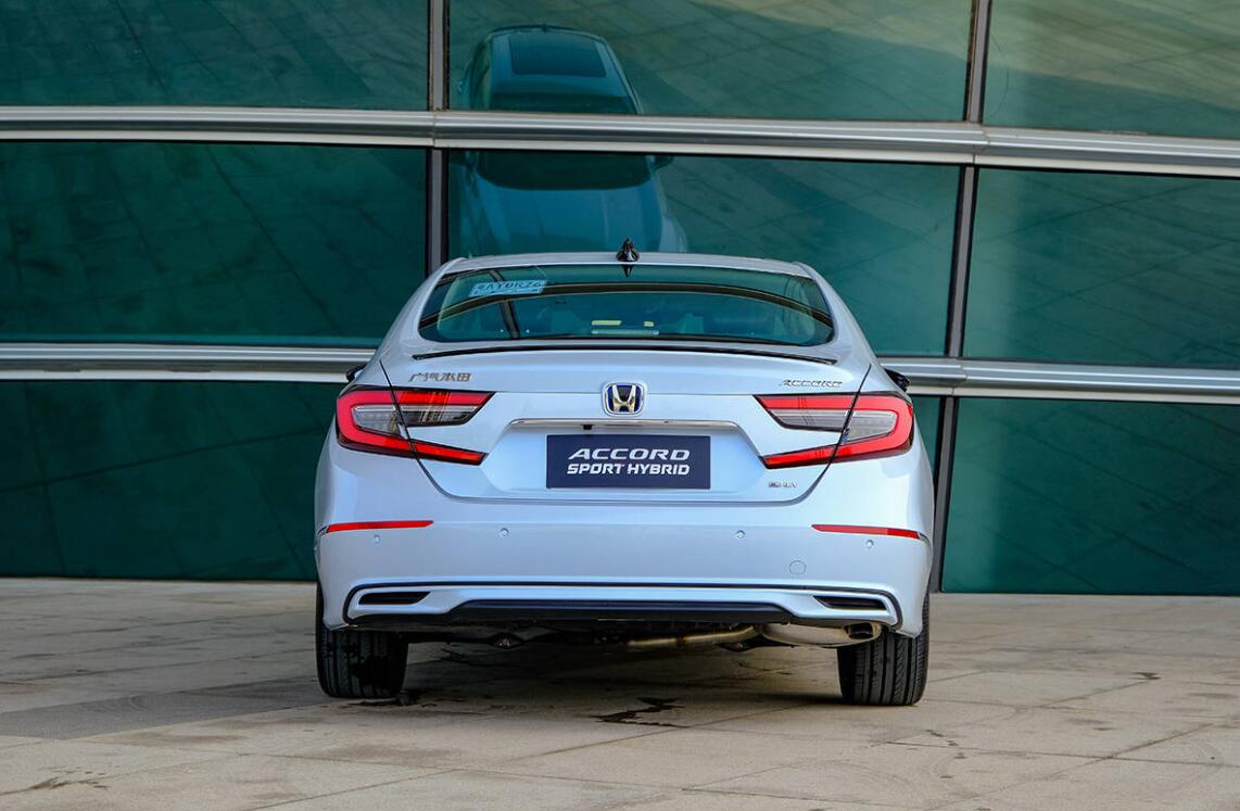 新本田雅阁混动,本田雅阁降价4万起售价13.98万