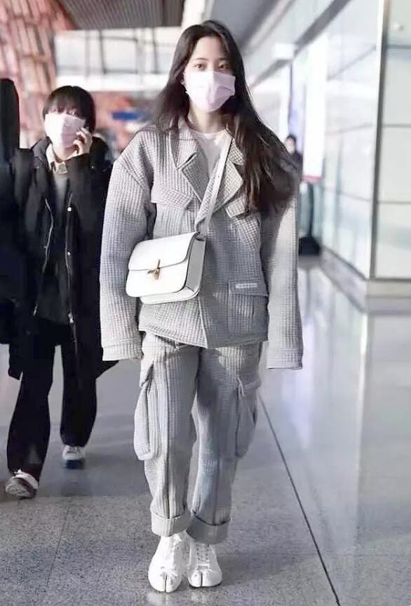 欧阳娜娜穿高帮鞋,欧阳娜娜彪马鞋