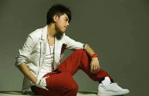 苏醒被快男集体排斥名场面,快男打架事件苏醒