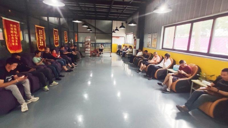 暖心服务让旅客踏上回家路,暖心服务温暖出行