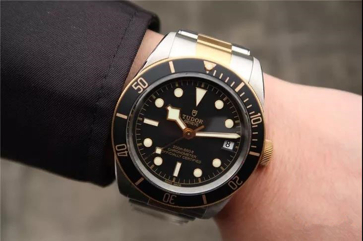 顶级复刻表用的是啥机芯,复刻表3135机芯怎么样