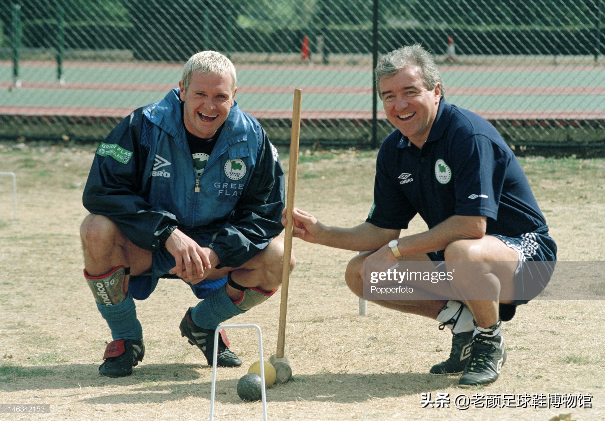 破产酒鬼的球鞋拍卖值6万，加图索的恩人名字成为香港路名