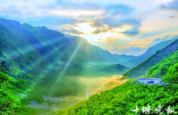 十堰周边自驾旅游攻略,十堰最美旅游路线