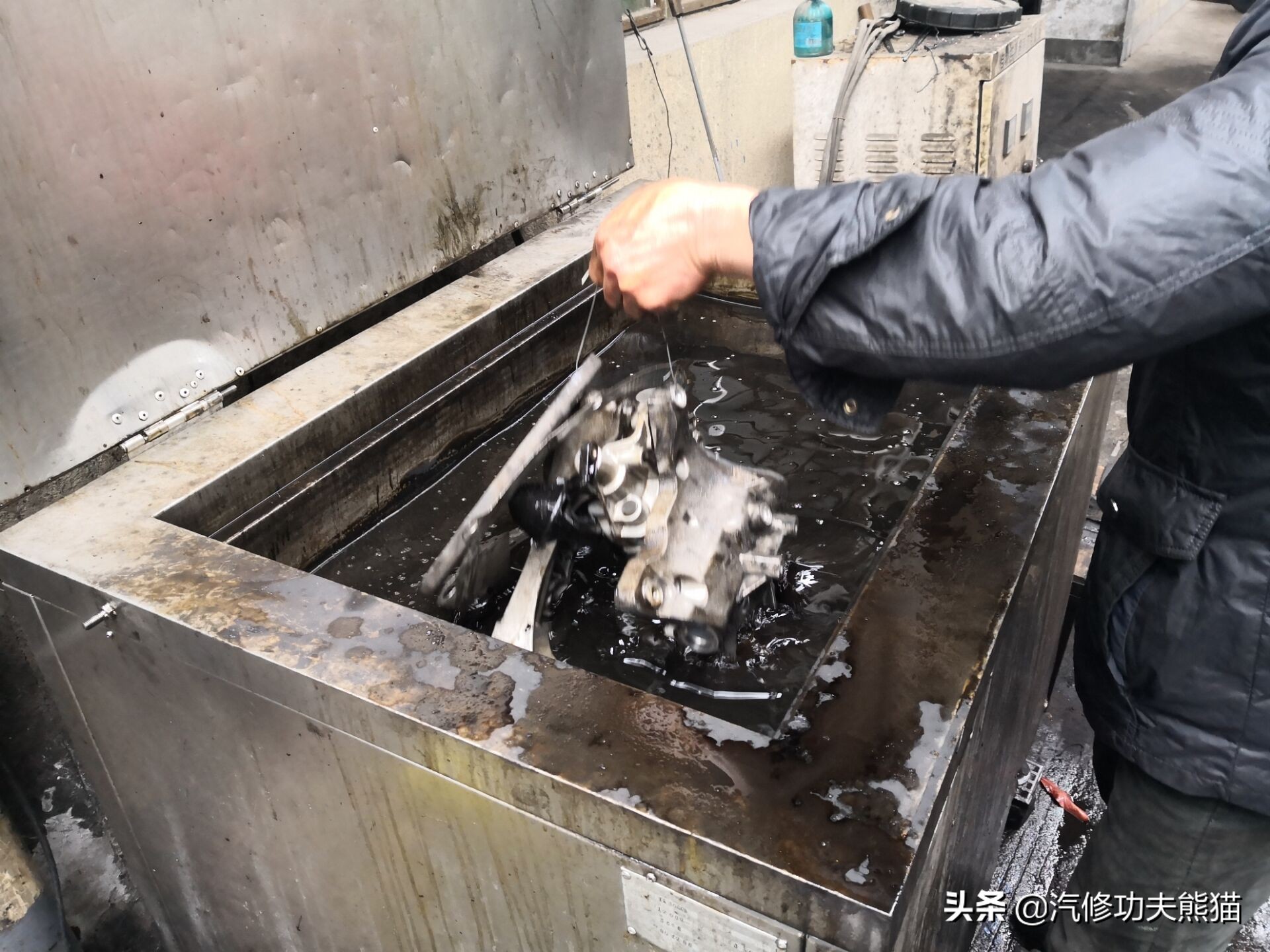 昊锐ea888二代换正时链条,昊锐ea888漏机油的地方是哪些