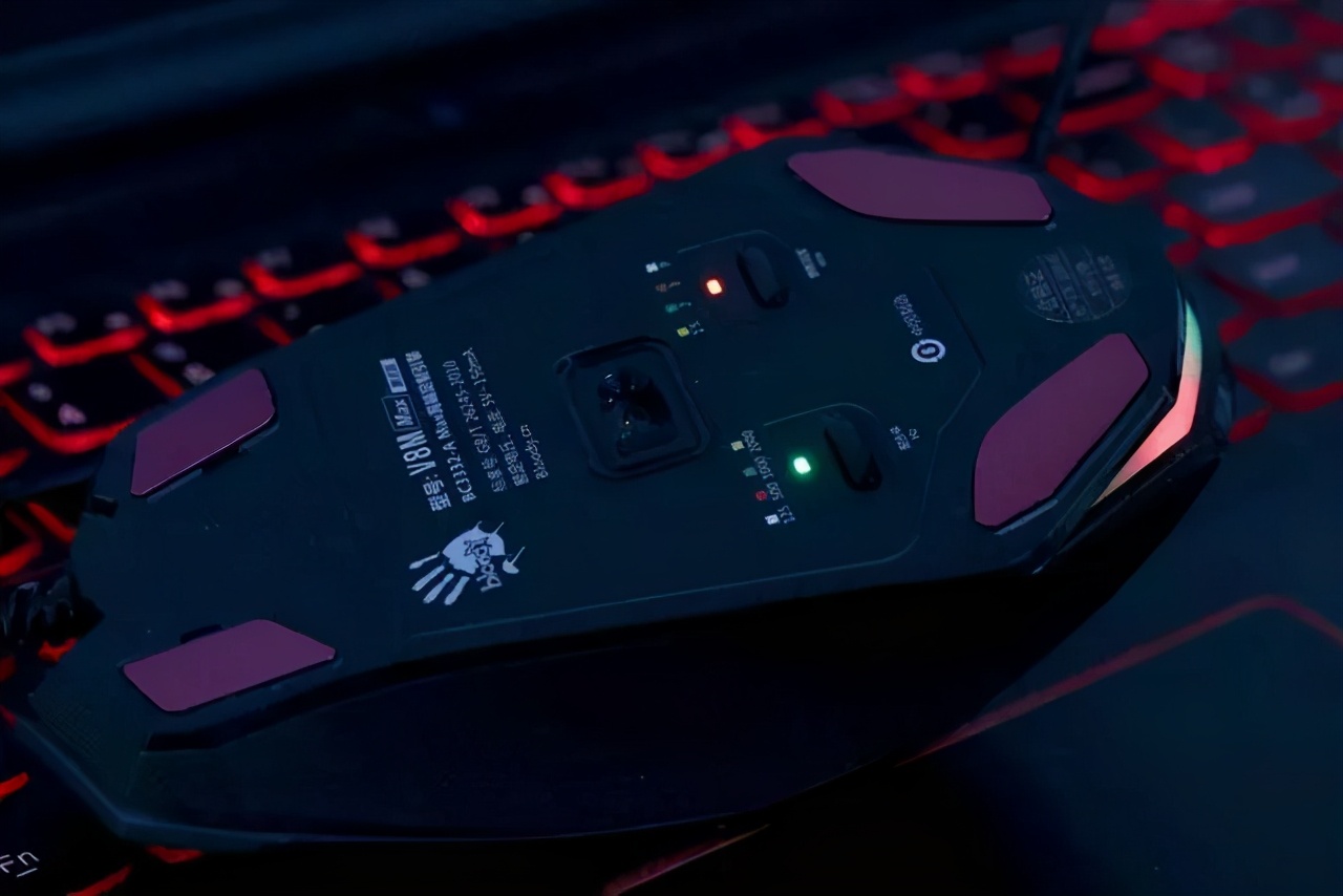 血手幽灵v9m鼠标怎么样,血手幽灵鼠标v8m和v8mmax区别