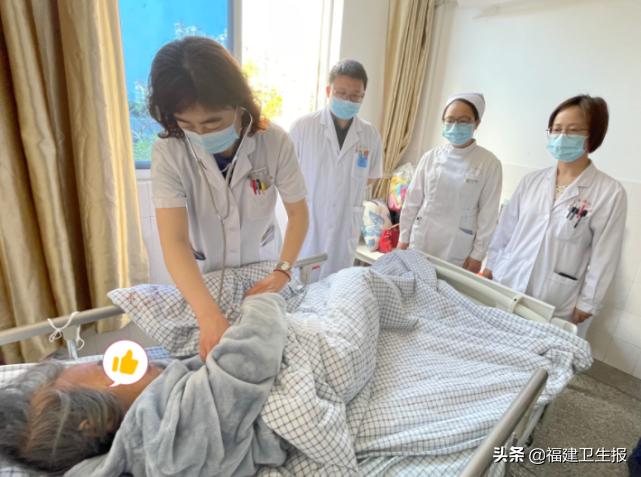 惨！厦门8旬老人子宫脱垂20年，每天需花大半时间清洗下身