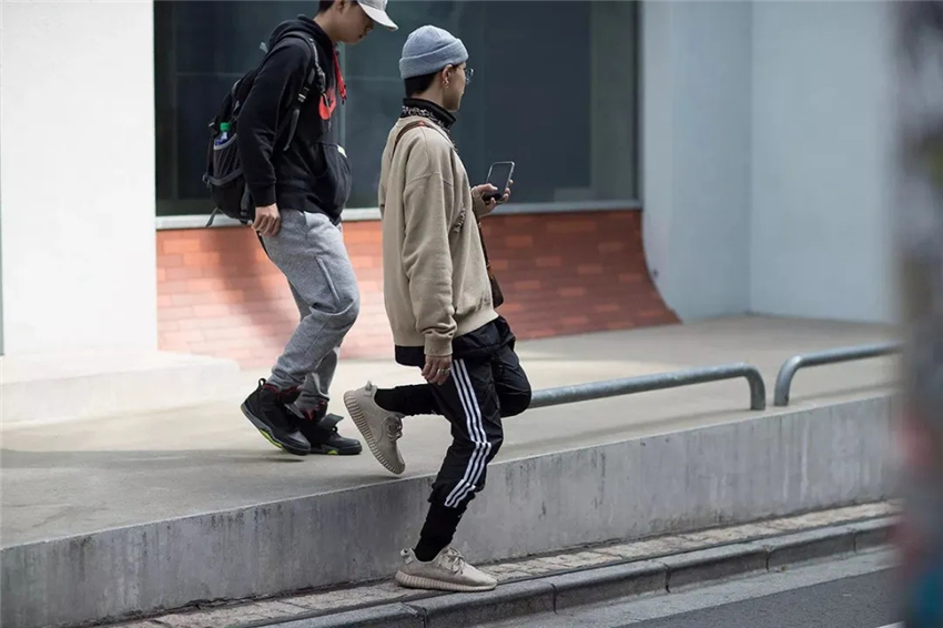 日本年轻人的时尚穿着,日本人的时尚潮流穿着