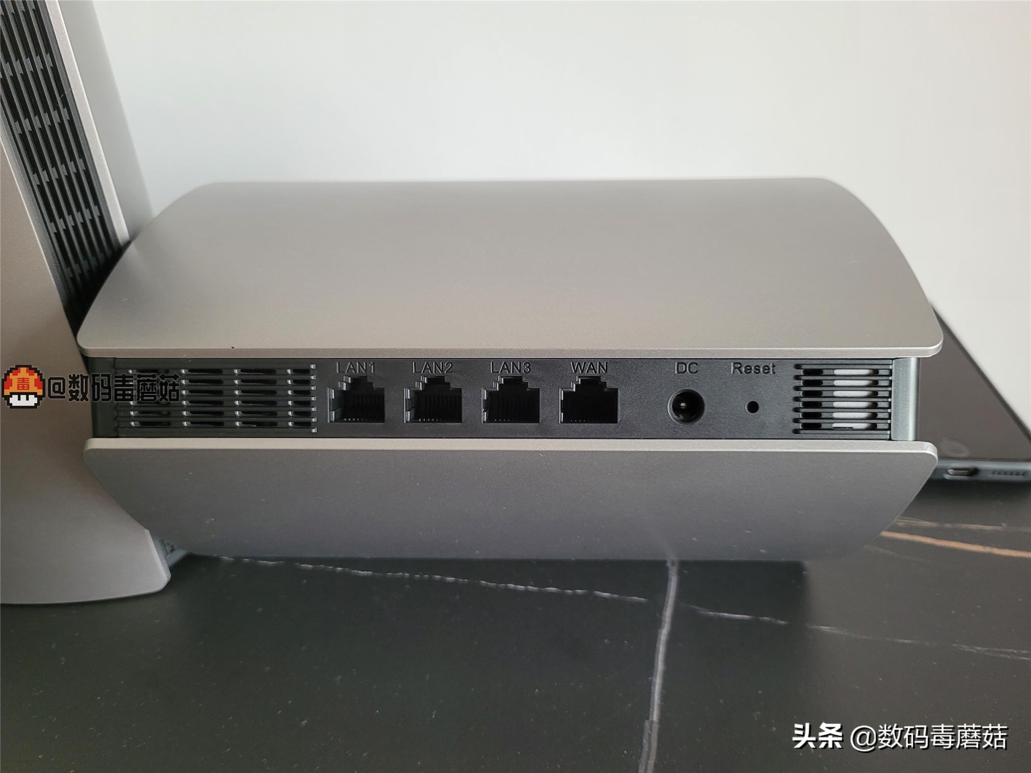 锐捷路由器x32pro与星耀m32哪个好,锐捷星耀m32怎么和旧路由器连接