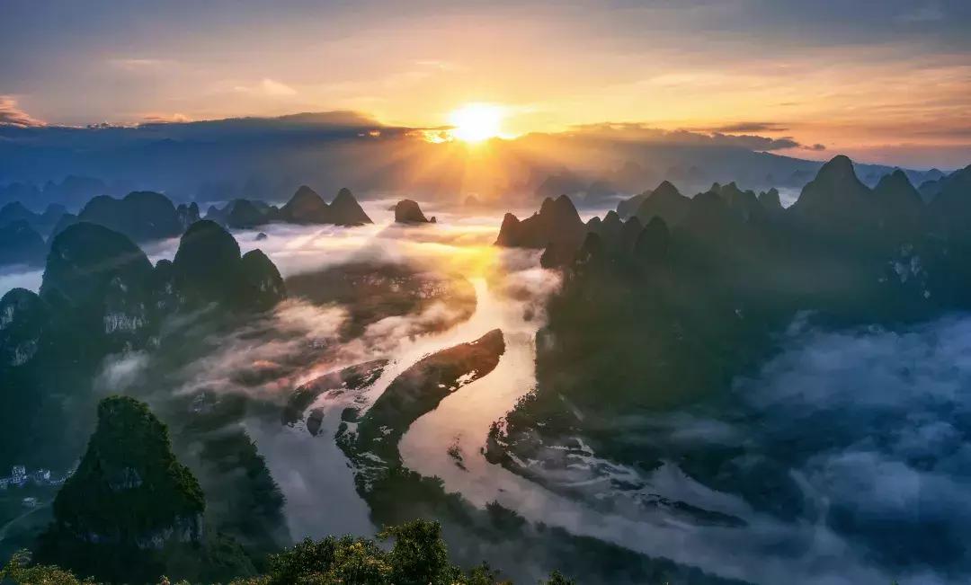 12月成都出发白菜价机票大全,4月机票低至99元