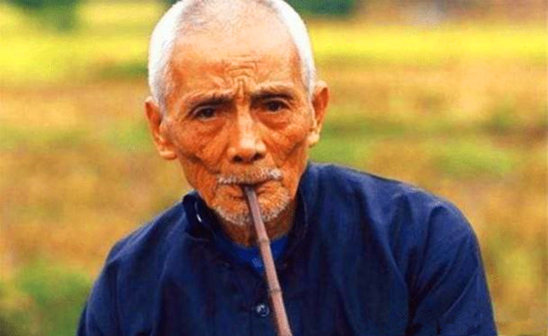 父不进子房下句怎么念,父不入子房是什么意思