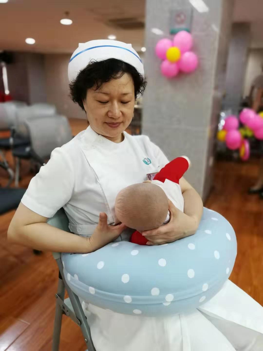 乳腺炎体温超过38.5能喂奶吗,哺乳期妈妈体温37.5可以喂母乳吗