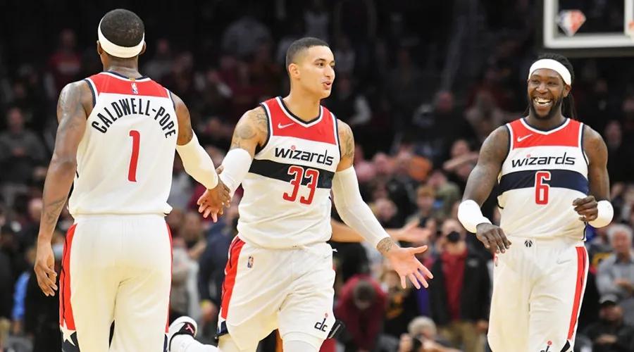 这支东部第一的雄师,湖人看着眼熟吗?