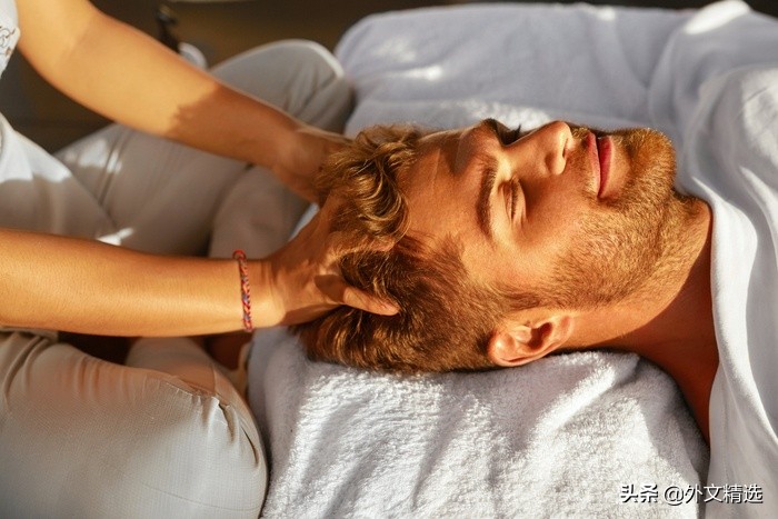 防止脱发的几个小妙招视频,防止脱发的7个简单而有效的办法