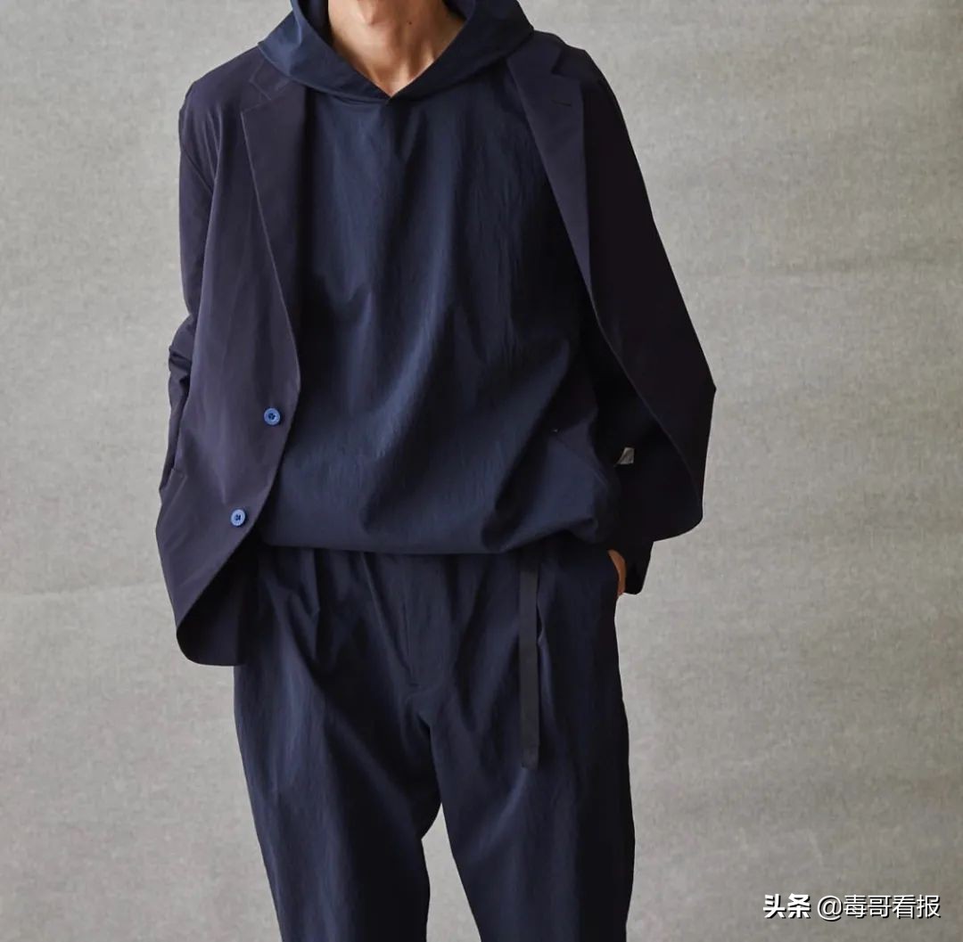 converse鍖″▉绔ヨ澶栧,converse琛ｆ湇