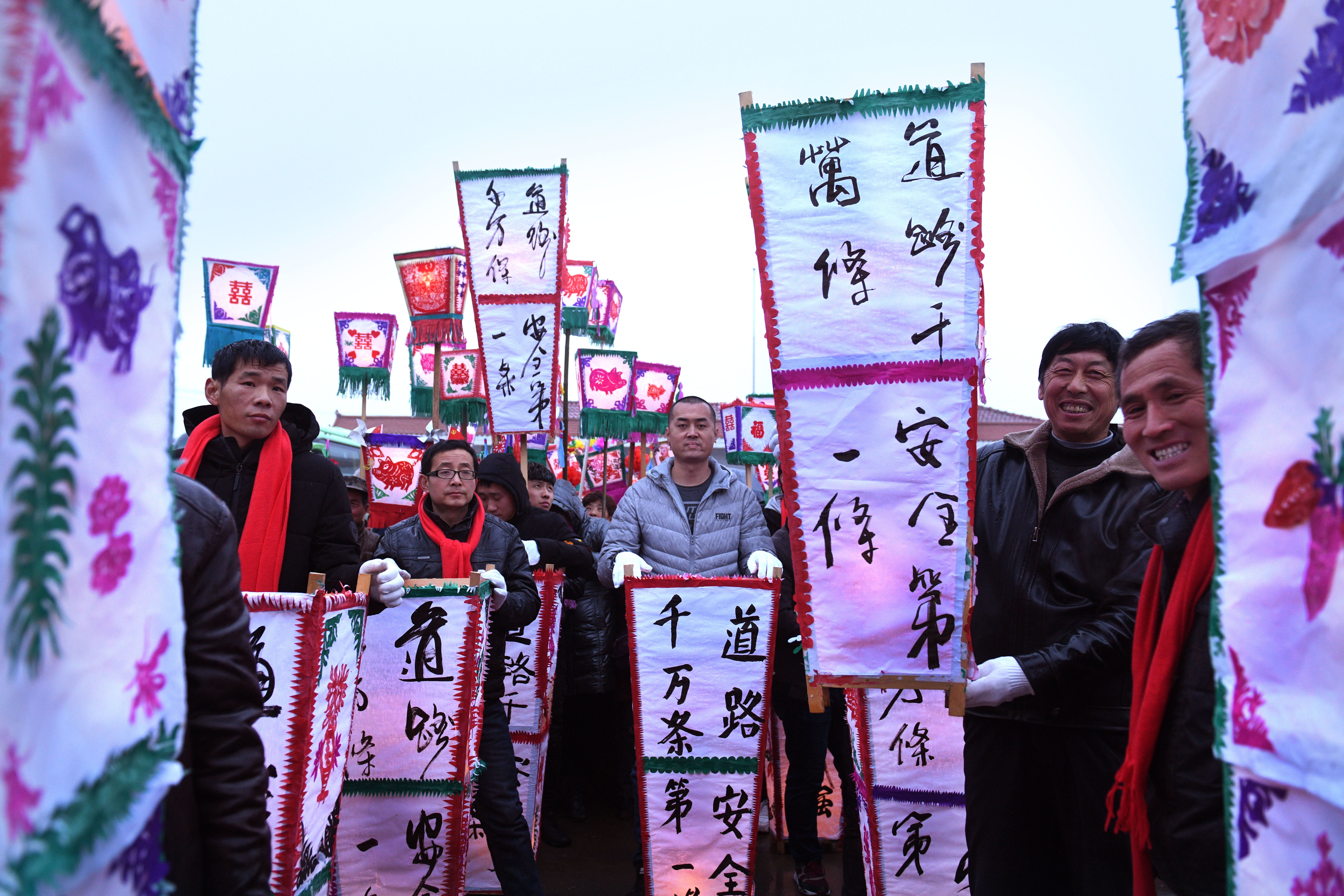 道路千万条安全第一条的宣传语,道路千万条安全第一广告