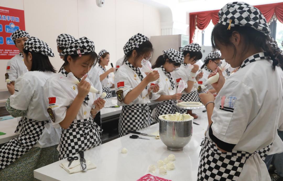 临沂新东方烹饪学校烘焙培训,临沂新东方烹饪学校地址在哪里