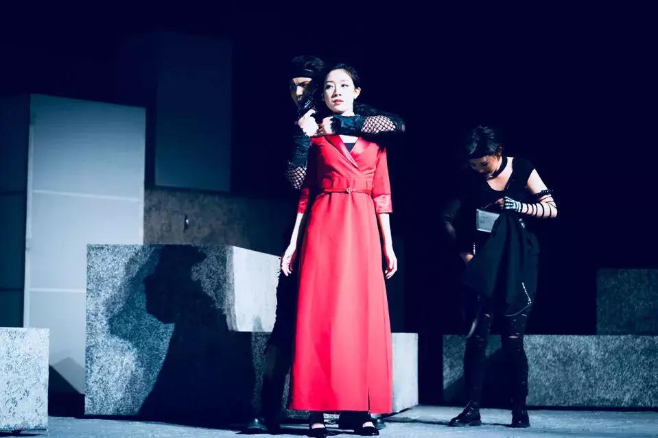 过得幸福是对逝去亲人最好的安慰,对亲人离开最好的诠释