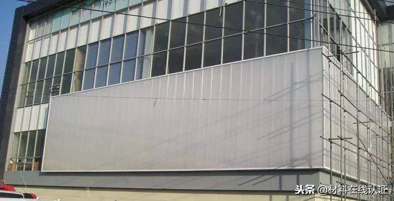 没有聚碳酸酯板打造的体育场，哪还有本届世界杯？