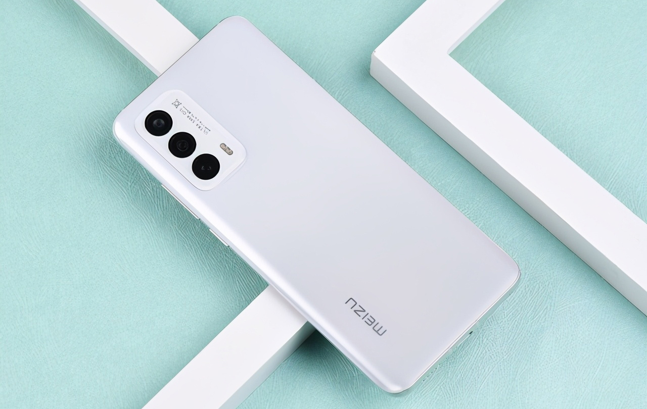 现在的小屏手机越来越少了,小屏手机为什么不流行了