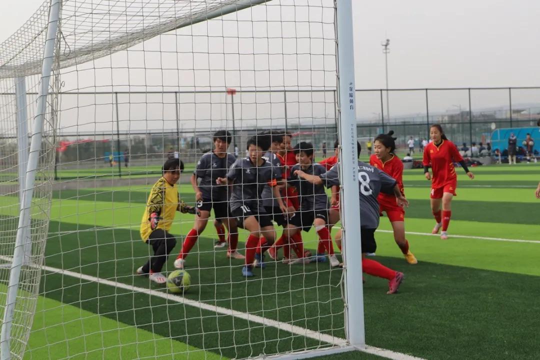 山西孝义中学足球队开幕式,孝义中学足球队全国赛事中夺冠