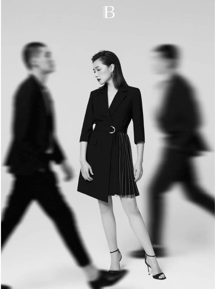 谁说服装店不行了？这个低调的女装却悄悄地开了1200多家店