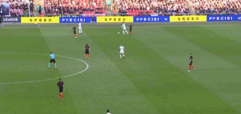 哈里凯恩传射,哈里凯恩经典头球