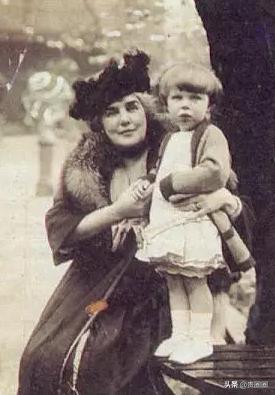 英国首相丘吉尔个人简介,英国首相丘吉尔活到多少岁