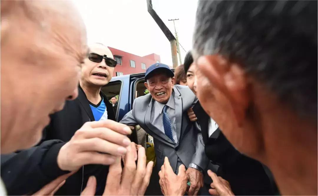 互联网改变面孔,互联网温暖的一面