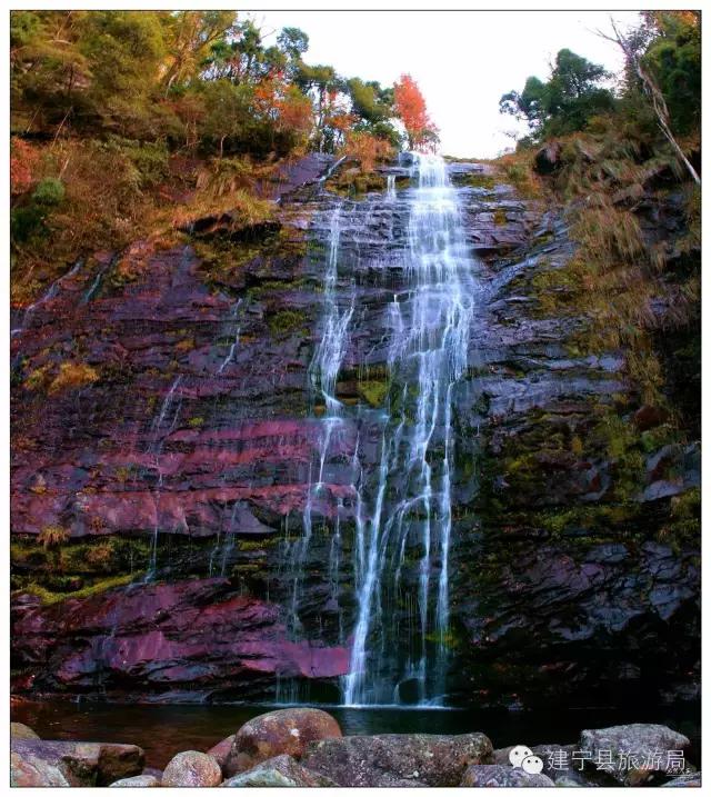 红叶热情似火,金铙胜景如画在醉美的季节遇见你!