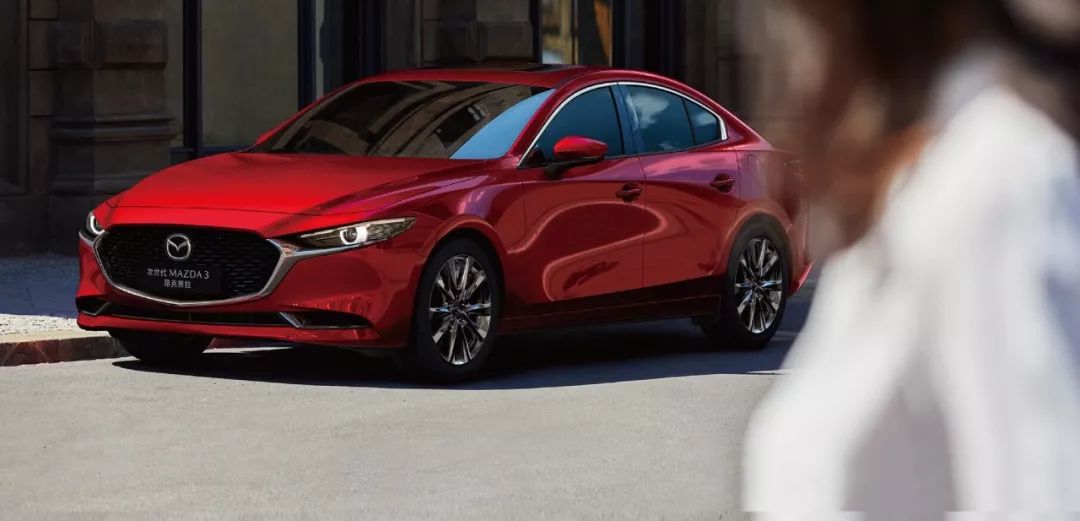 全新马自达3了解一下,全新马自达3买铂钢灰还是幻影银