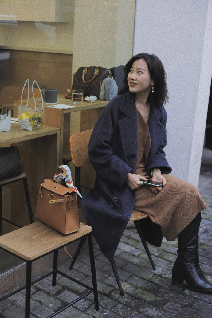 这双鞋子终于火了百搭又时髦,这双靴子绝对是今年秋冬首选