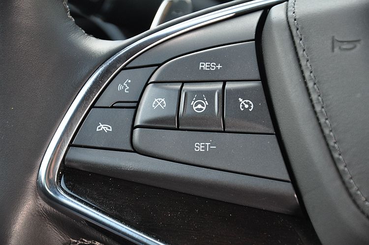 试驾凯迪拉克ct6入门车型,胖哥试驾凯迪拉克ct628t精英