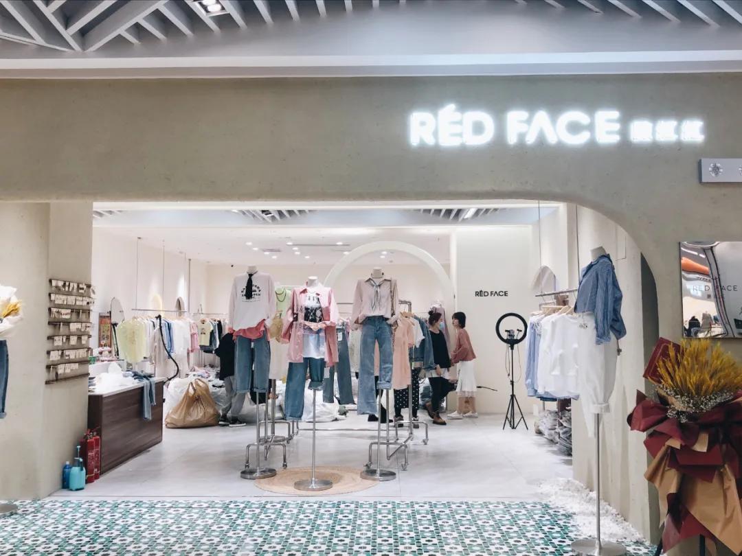 乌鲁木齐九鼎服装批发市场价格,乌鲁木齐批发服装便宜的地方2-3元