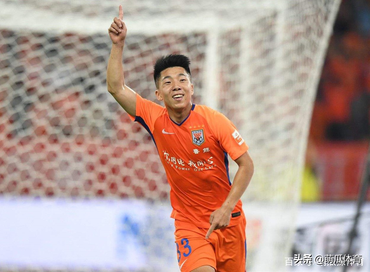 足球跑动距离怎么统计,足球运动员近距离步频